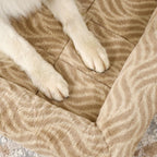 Elastic corner straps on Wave Tan crate bed